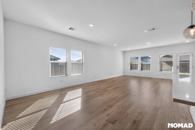 Foto del edificio - 2512 Broken Bow Dr