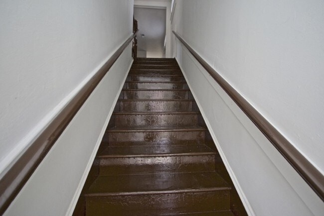 Foto del edificio - Downtown Apartment Next to Hampton Park