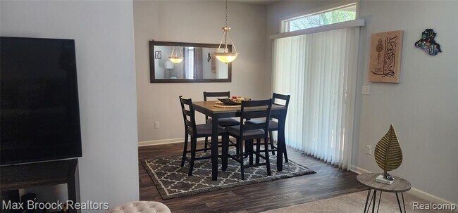Building Photo - 29574 Woodpark Cir