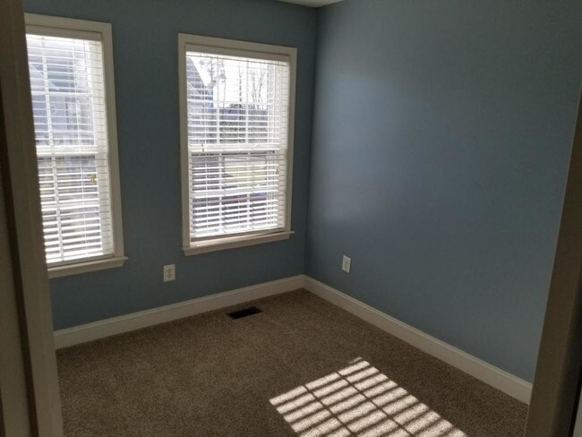 Building Photo - 21915 Weeping Willow Lane Unit C