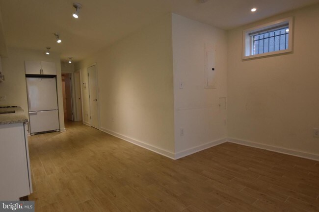 Foto del edificio - 13 S St NW