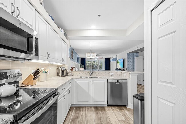 Foto del edificio - 11041 Gulf Reflections Drive