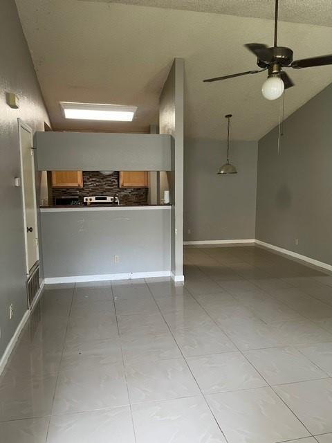 Foto del edificio - 339 Fantail Loop