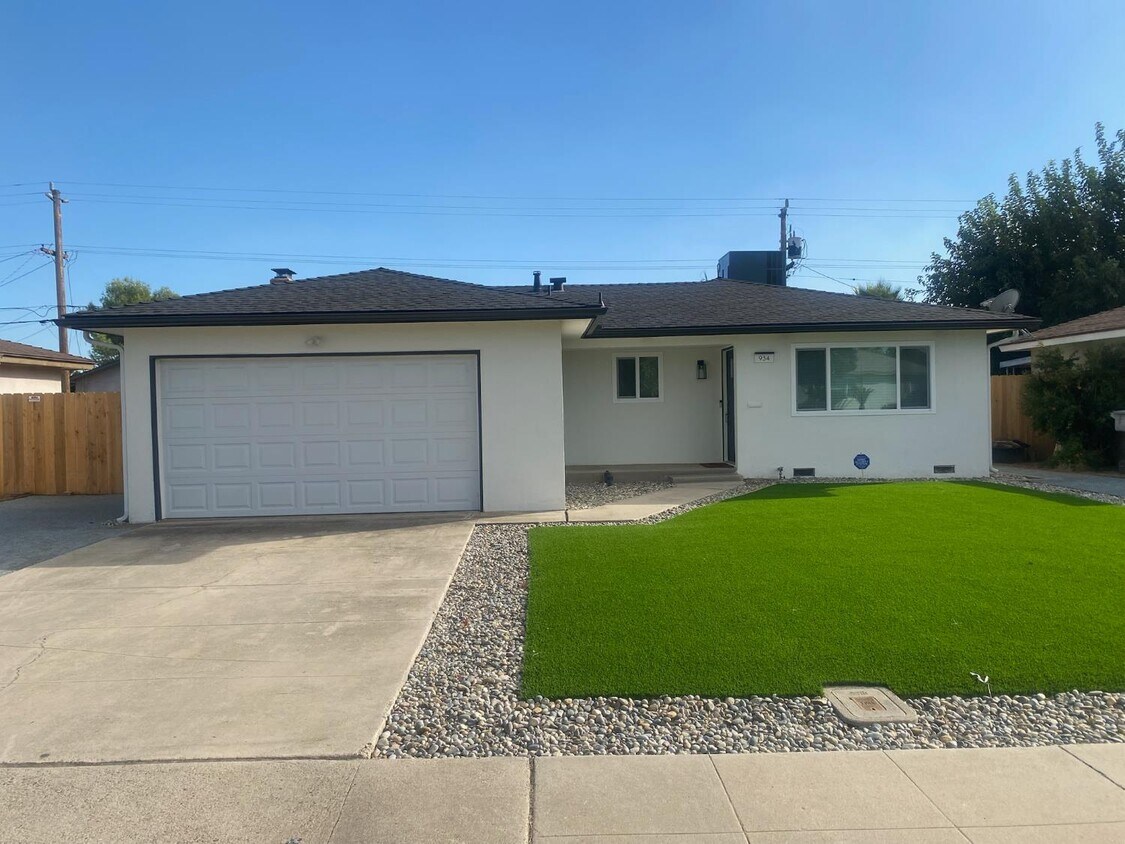 Primary Photo - 934 W Alamos Ave