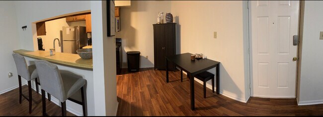 Foto del edificio - 7701 Flannagan Ct