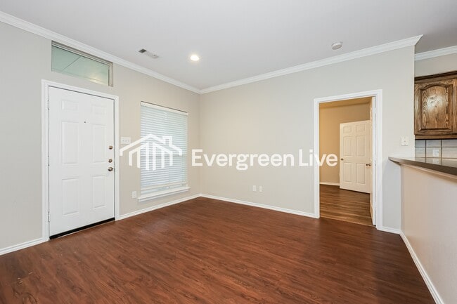 Foto del edificio - 6520 Payton Dr