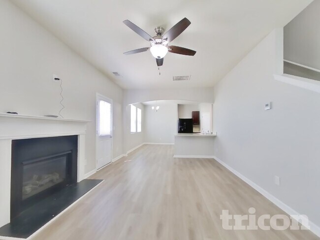 Foto del edificio - 531 Susie Creek Ln