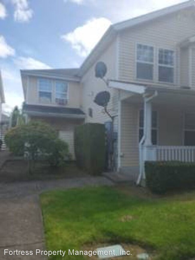 Building Photo - 2 br, 1 bath Apartment - 8422 NE Knott Street