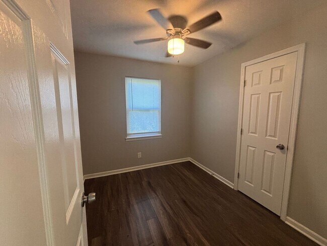 Foto del edificio - 4436 Ryan St