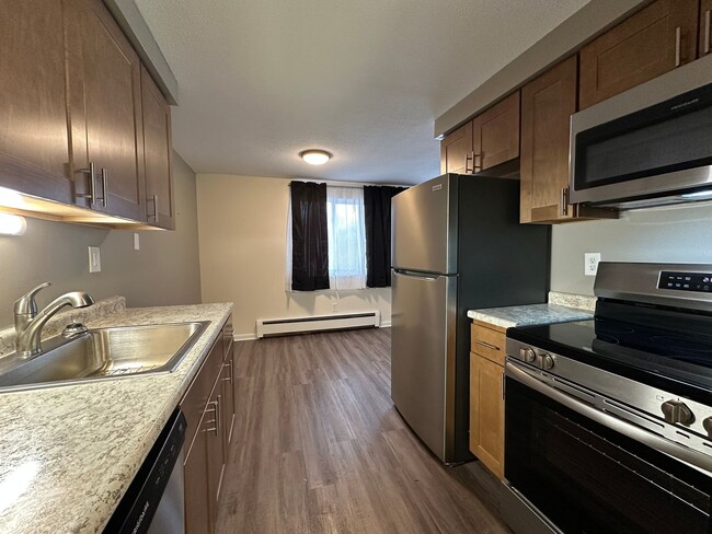 Interior Photo - Avalon Suites