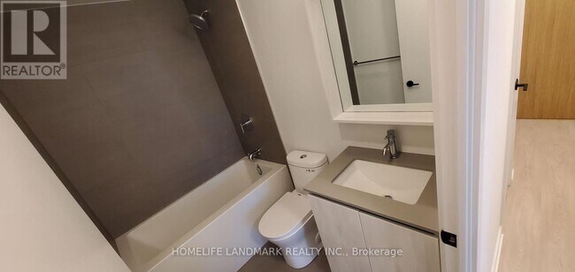 Building Photo - 35 Parliament St