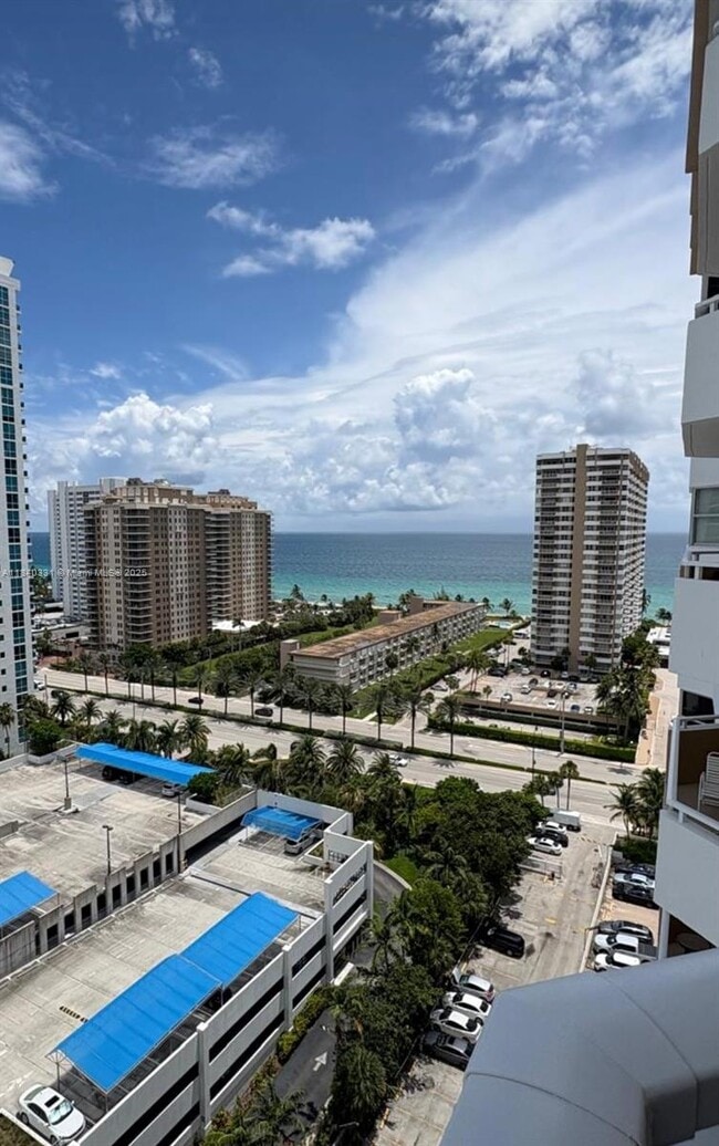 Building Photo - 1965 S Ocean Dr