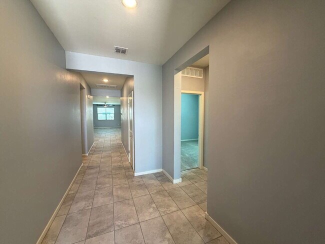 Foto del edificio - 7214 E Gamebird Way