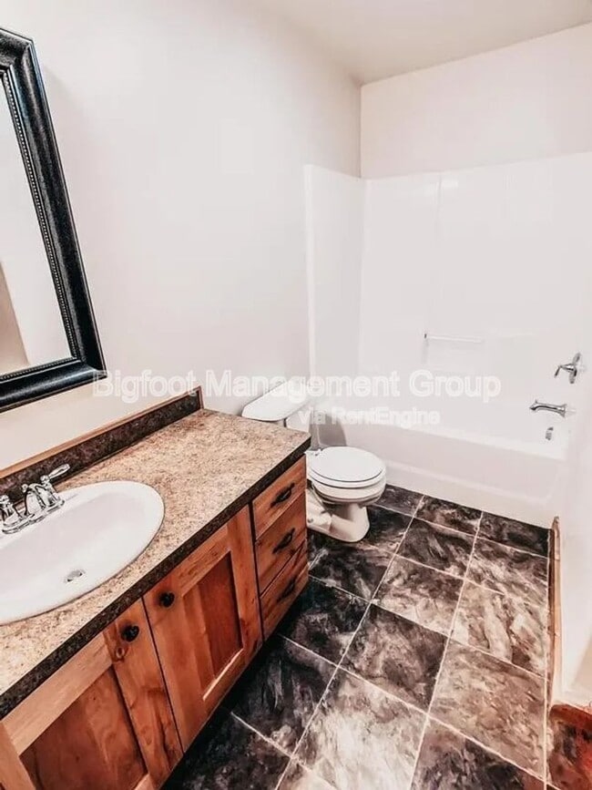 Building Photo - 3702 Travertine Way