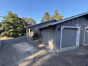 Building Photo - 1697 Ardendale Ln