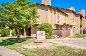 Building Photo - 8601 Memphis Dr