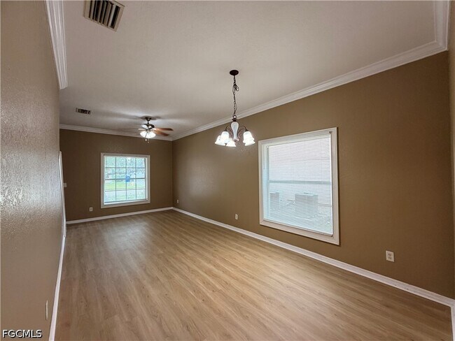 Building Photo - 8360 Silver Birch Way