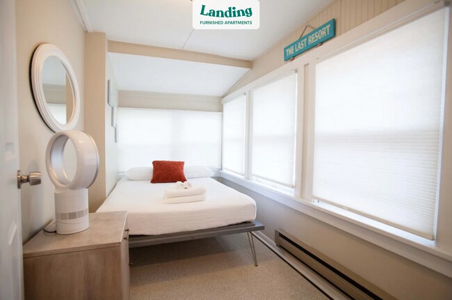 Building Photo - 336 Circle Ave