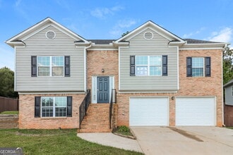 Building Photo - 450 Boxelder Rd