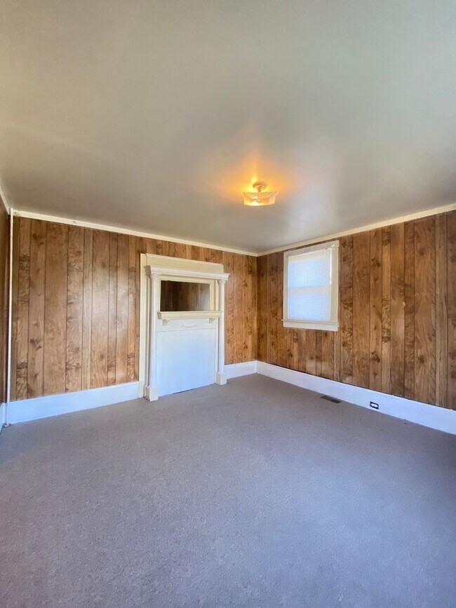 Photo - Patton,NW,228-230 Apartment