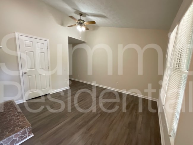 Foto del edificio - 2784 Coventry Green SE