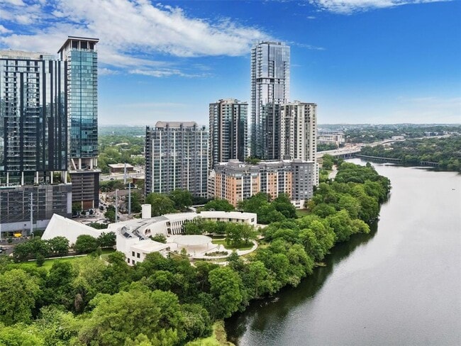 Foto del edificio - 70 Rainey St