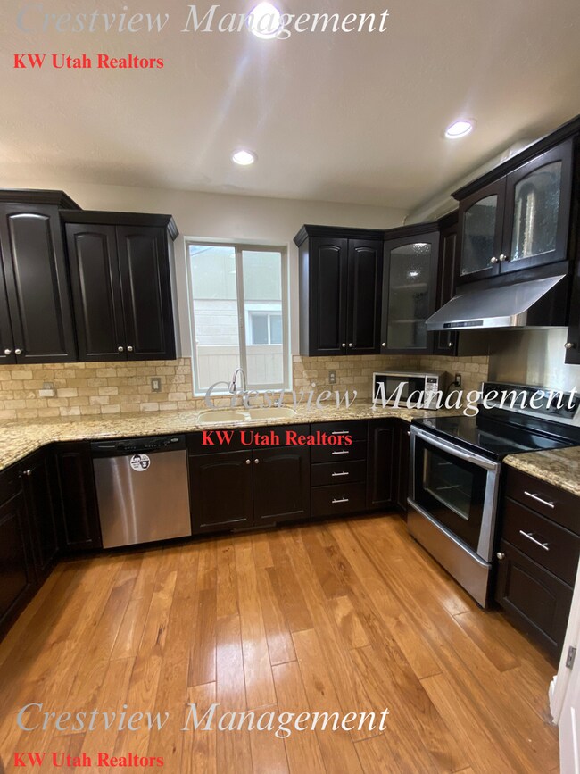 Foto del edificio - Charming 3 Bed, 2 Bath Home in South Salt Lake!