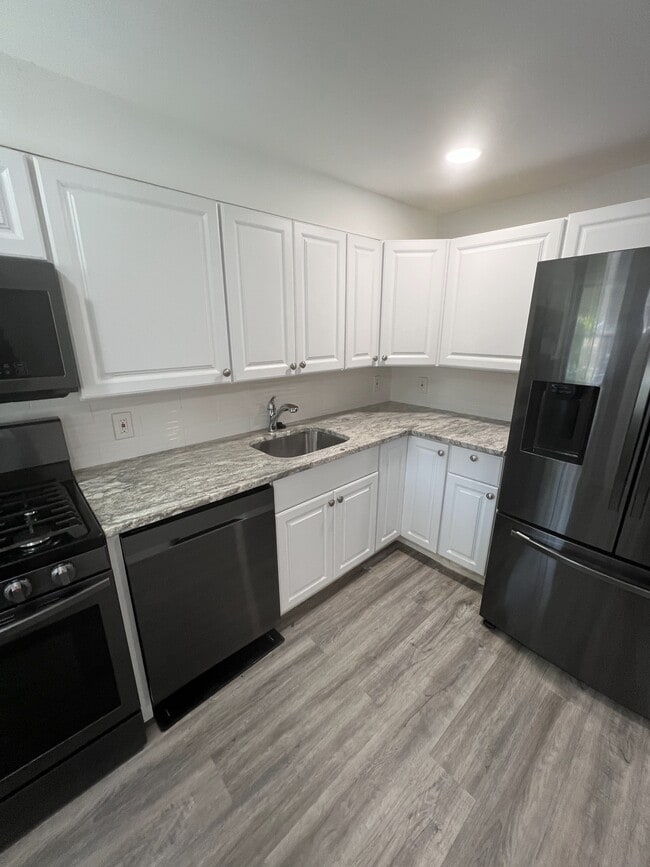 Foto del edificio - 4707 Chatford Ave