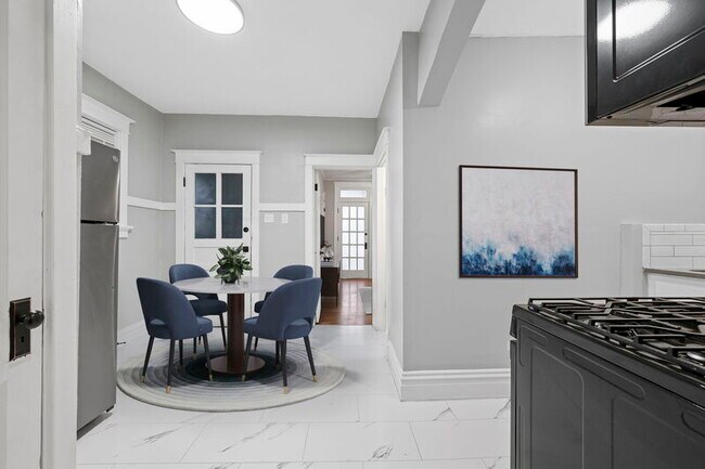 Foto del edificio - 1514-1518-1518 McCausland Ave
