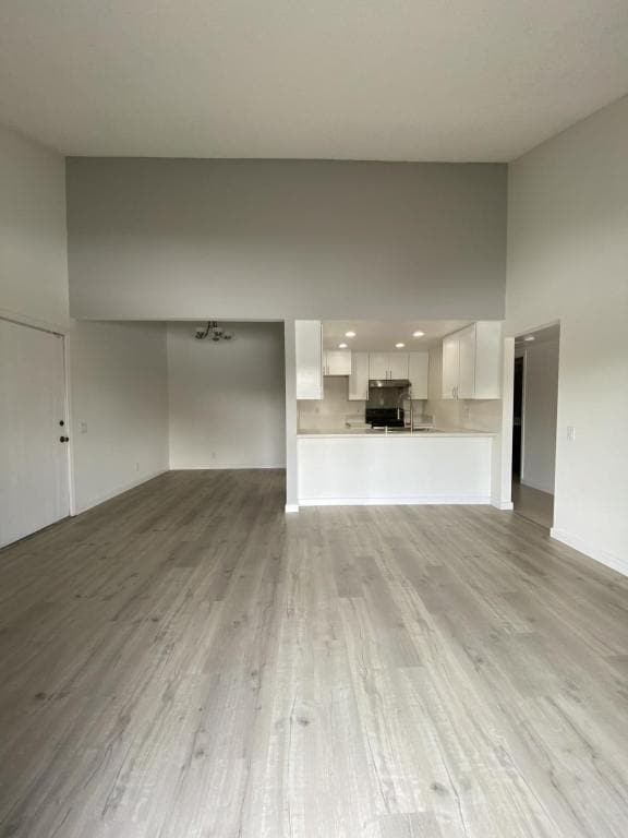 Foto del edificio - 130 N Richmont Dr