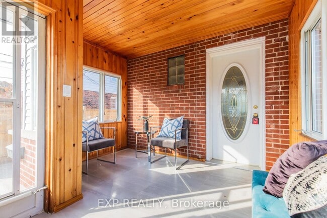 Building Photo - 46 Upper Walker Ave