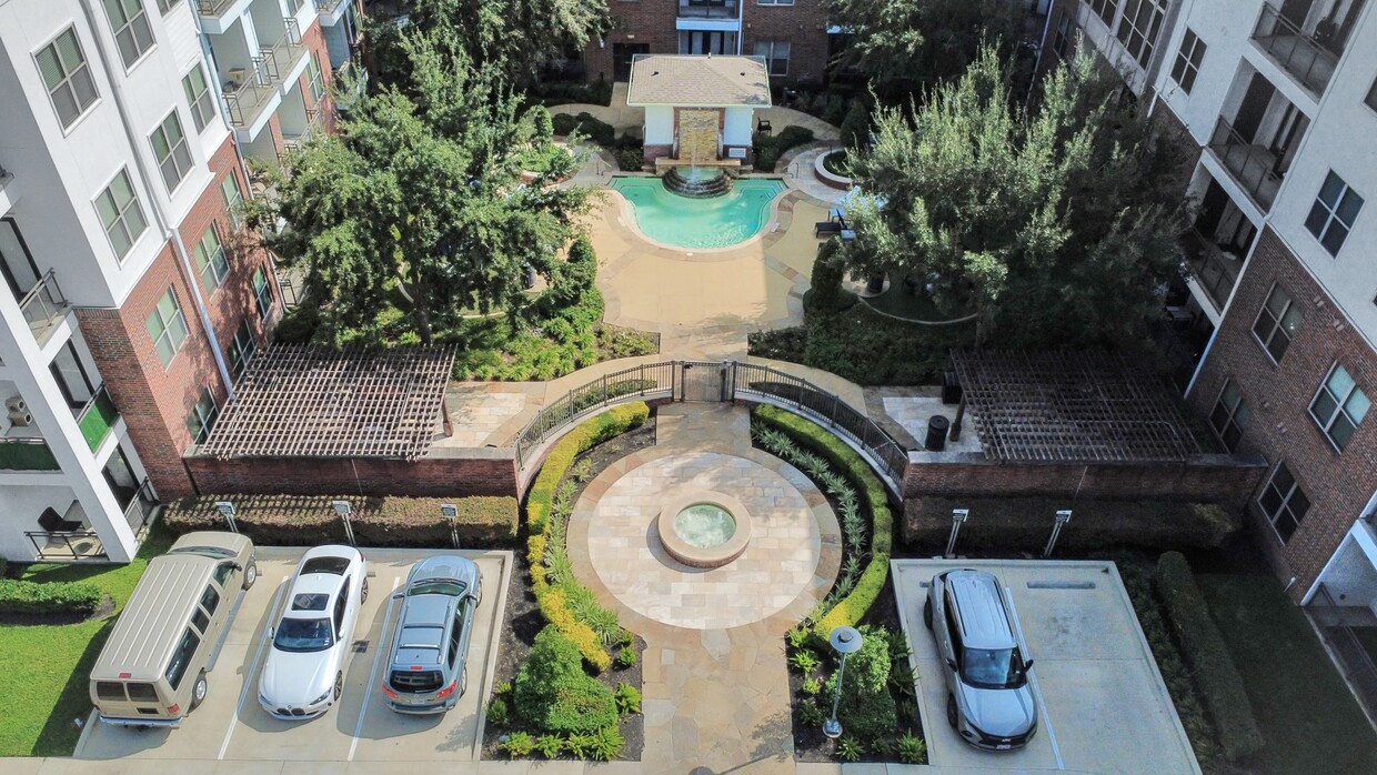 Foto principal - 5455 Richmond Ave.