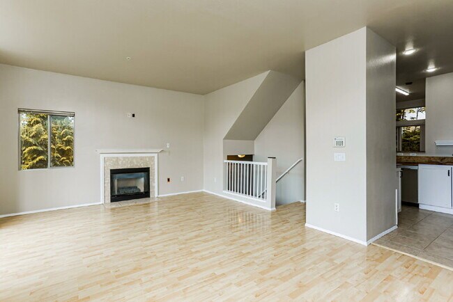 Photo - 2101 NW Pacific Elm Dr Townhome