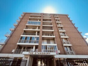 Building Photo - 710 E 200 S