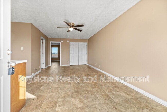 Foto del edificio - 308 Thompsonville Ln
