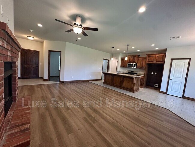 Foto del edificio - 11008 SW 36th St