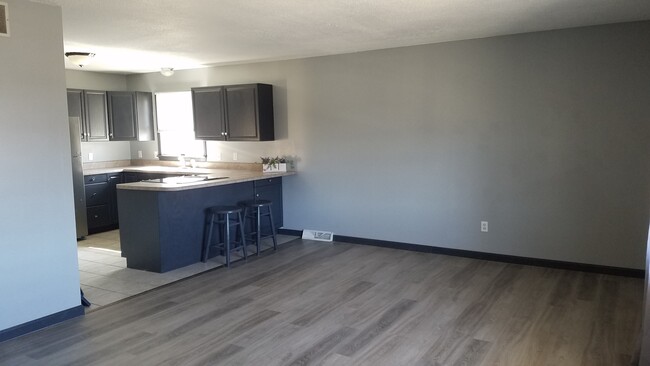 Foto del edificio - 2207 Weathered Rock Rd