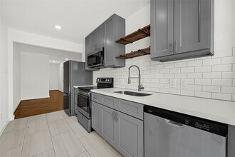 Building Photo - 6620 Lawndale St