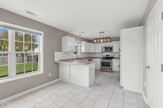 Foto del edificio - 316 Providence Dr