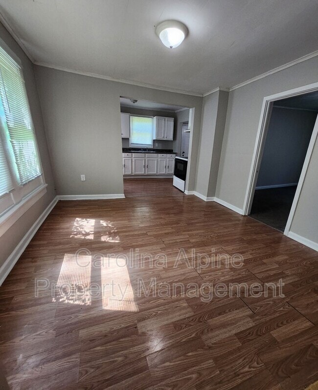 Foto del edificio - 305 Union Heights Blvd