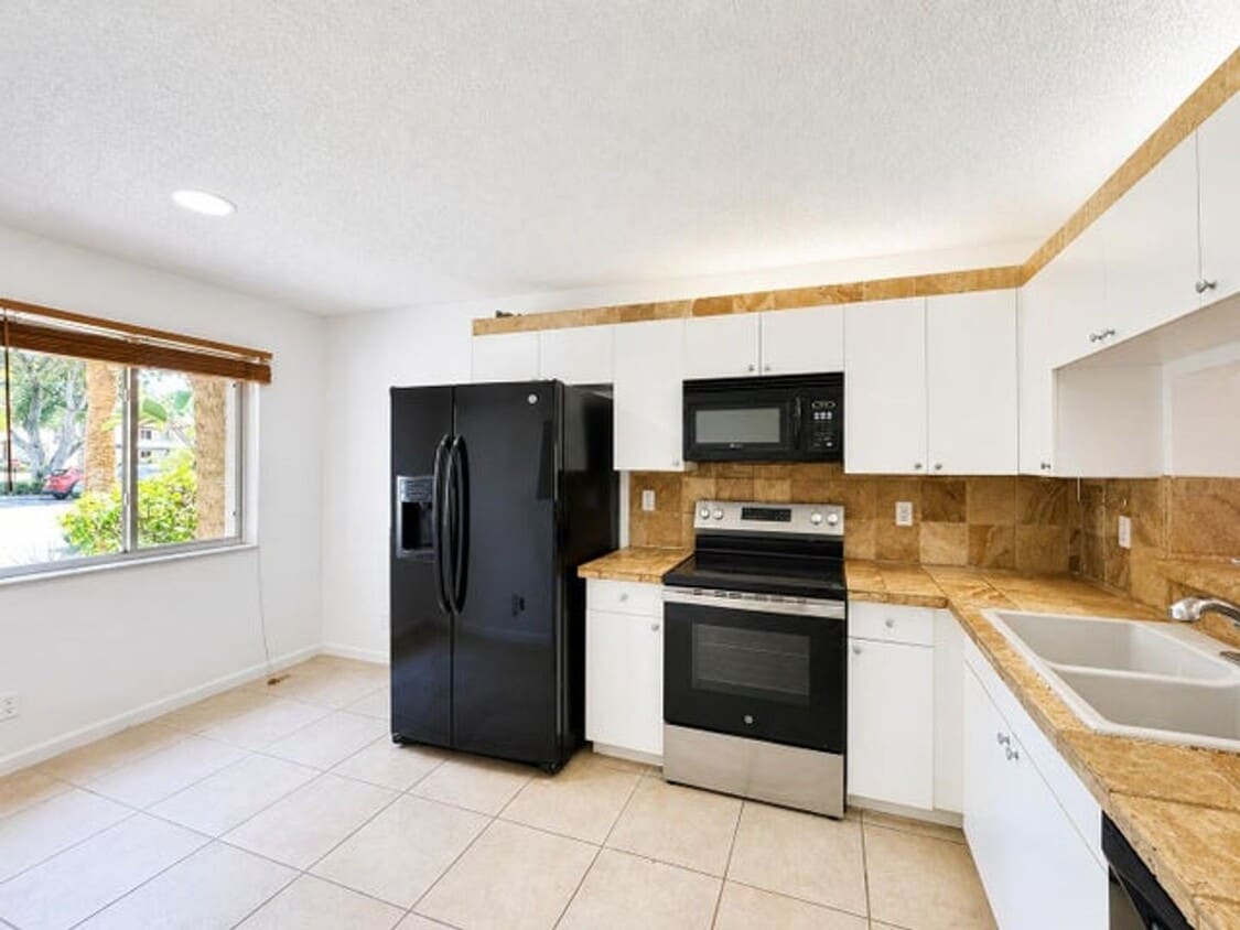 Photo - 340 NW 67TH Street 108, Boca Raton, FL 33487 - 2942