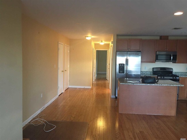Building Photo - 122-16C Powell Cove Blvd