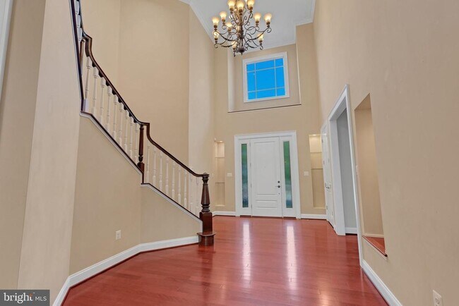 Foto del edificio - 7607 Newmarket Dr