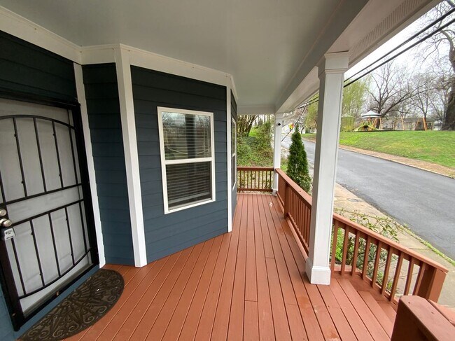 Foto del edificio - 294 Bass St SW