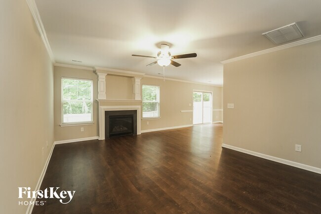 Foto del edificio - 803 Rook Rd