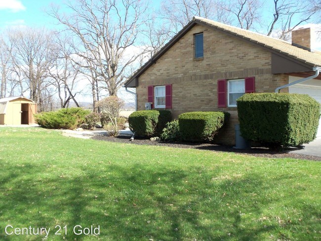 Building Photo - 413 Oak Haven Rd
