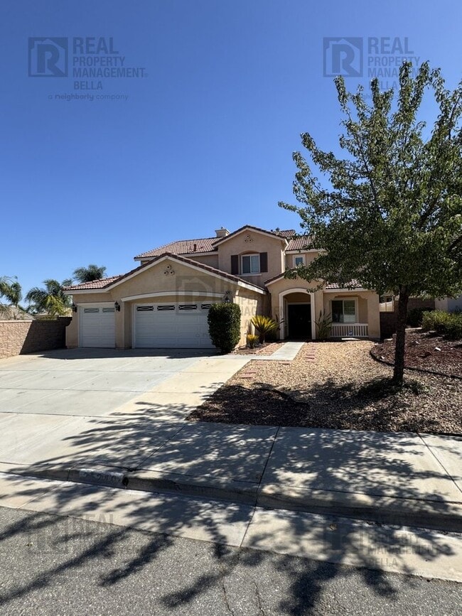 Building Photo - 25249 Silverwood Ln
