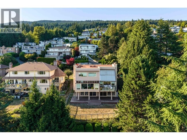 Building Photo - 2426 Westhill Ct