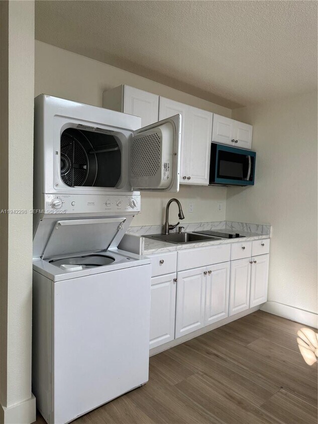 Foto del edificio - 1810 SW 93rd Ct