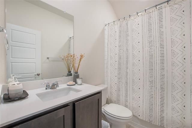 Building Photo - 219 Spirehaven Dr